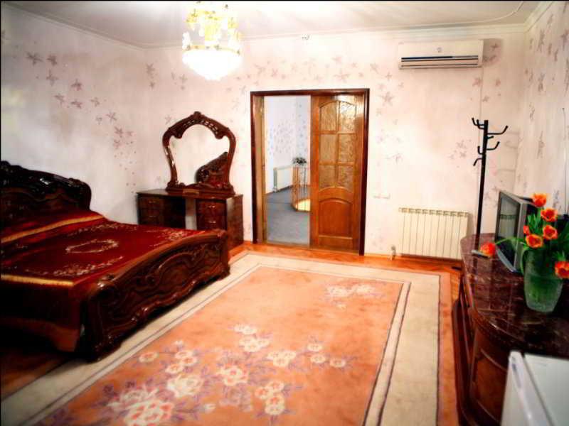 Hotel Ezio Codru Екстер'єр фото